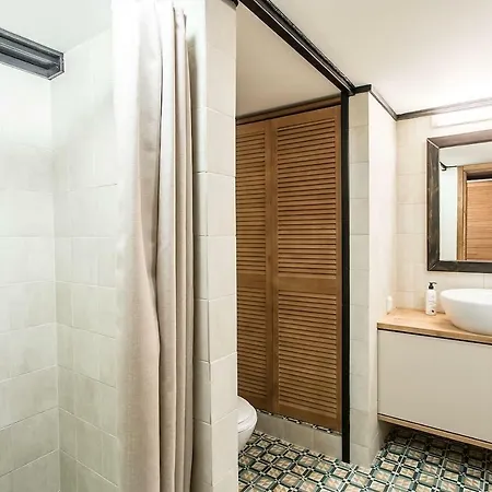 дві квартири поряд для 8 гостей ск *