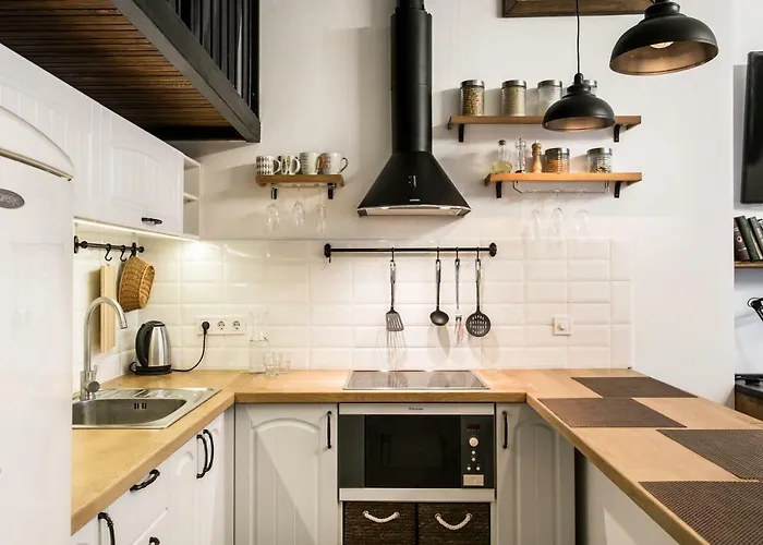 дві квартири поряд для 8 гостей ск * Odessa