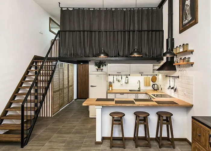 дві квартири поряд для 8 гостей ск * Odesa